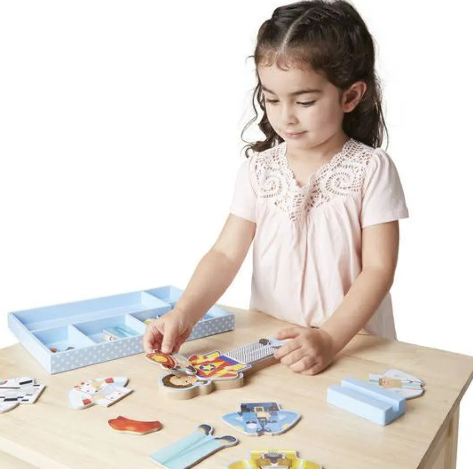 Magnetisk påklædningsdukke, Julia